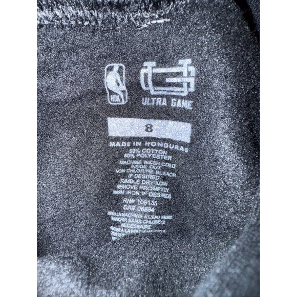 Kids New York Knicks Hoodie, Black, Size 8 - Picture 3 of 3